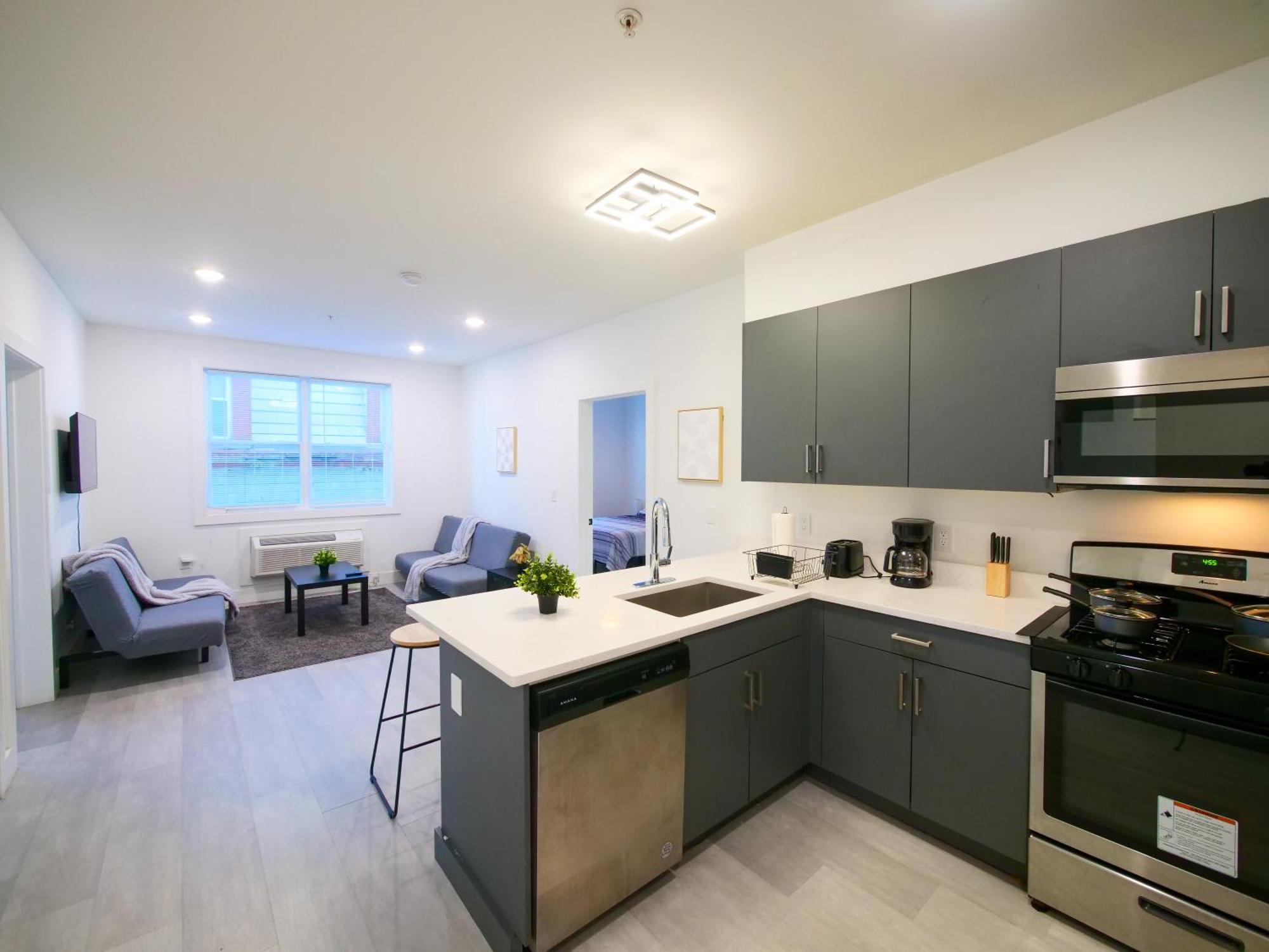 New Modern Serenity- 2Br Retreat Near New York City Бейонн Экстерьер фото