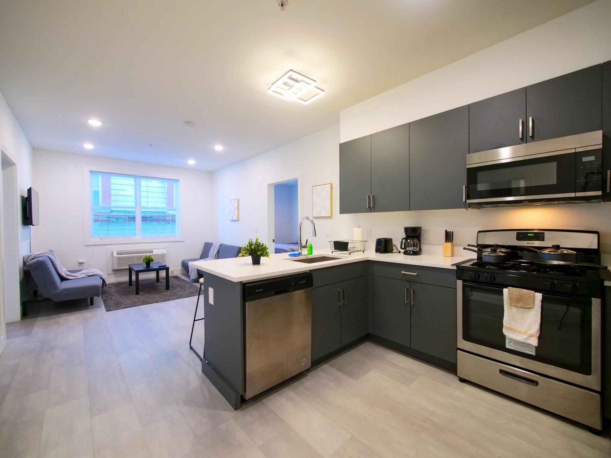 New Modern Serenity- 2Br Retreat Near New York City Бейонн Экстерьер фото
